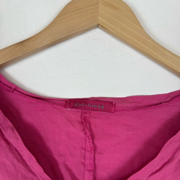 Cut Loose Magenta Pink V-Neck 100% Linen Top - Picture 4 of 7